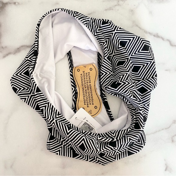 Cupshe Black and White High Waisted Swim Bikini Bottoms - Picture 5 of 6